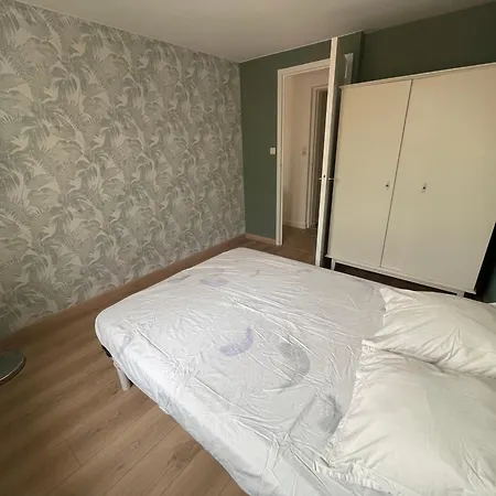 Au Coeur De St Lyphard Апартаменты *